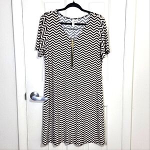 Tacera Chevron Stripe Dress Women’s M Black White Gold Zip Short Sleeve